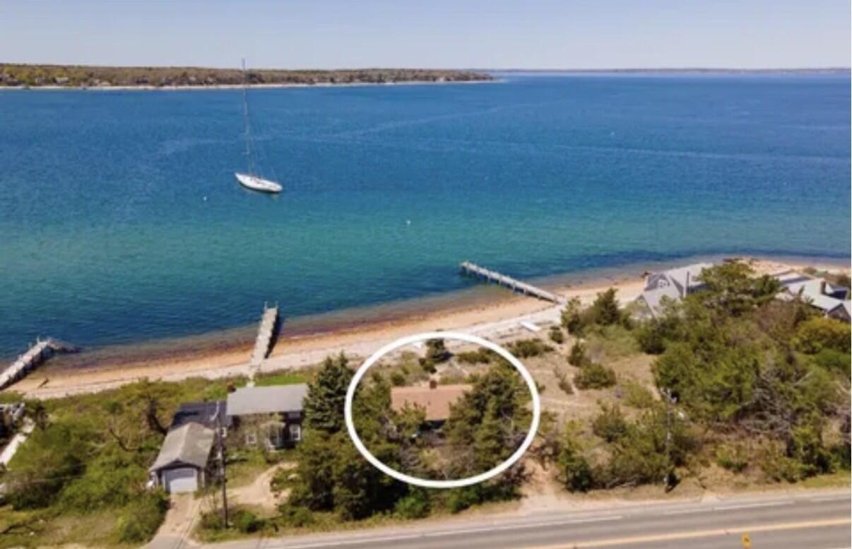 11 Beach Road Oak Bluffs MA 02557