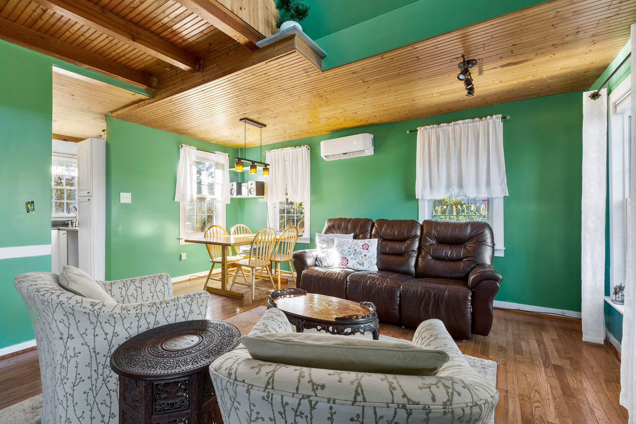 897 Commercial Street Provincetown MA 02657