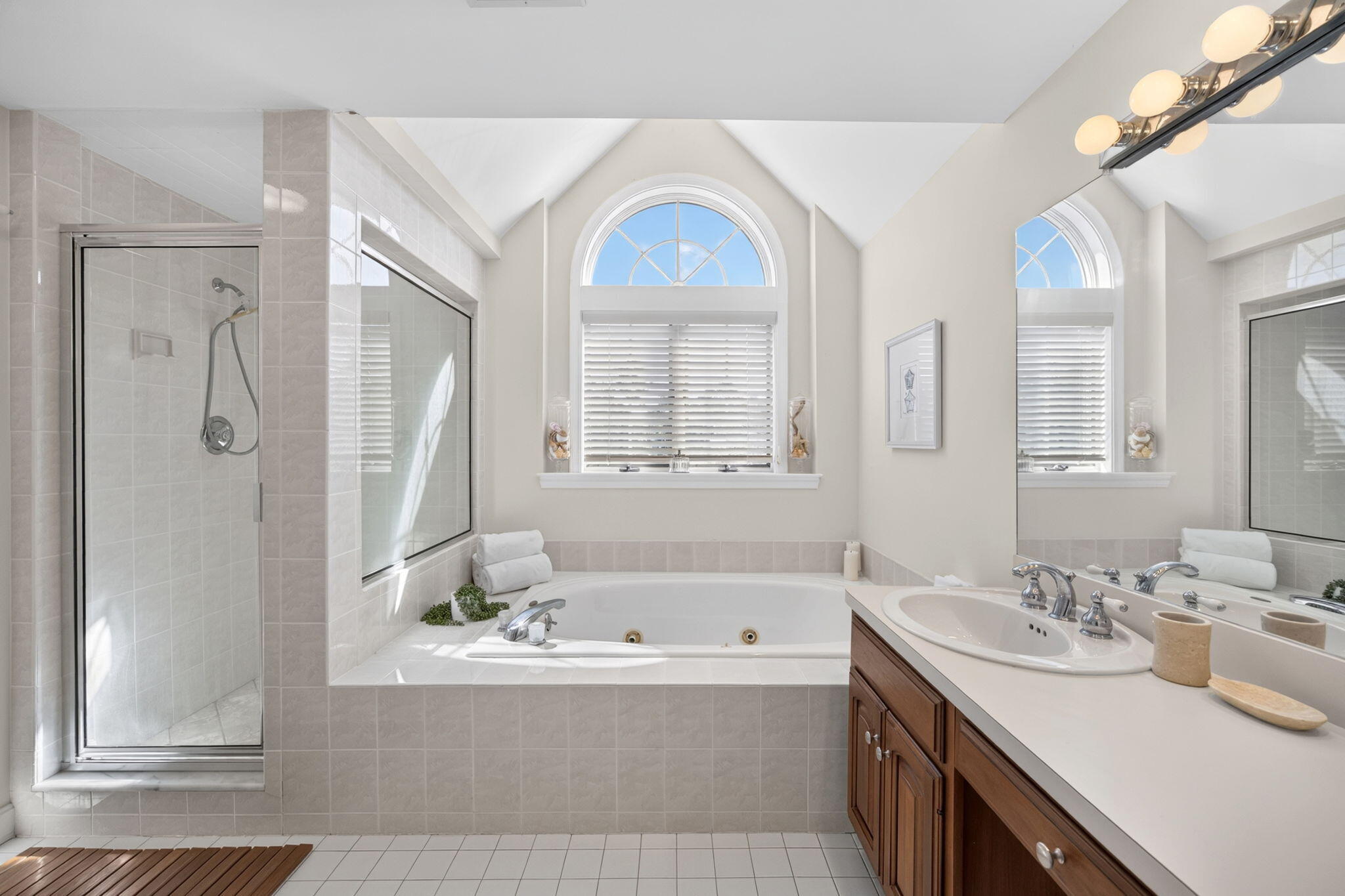 6-12 Snow Way Orleans MA 02653