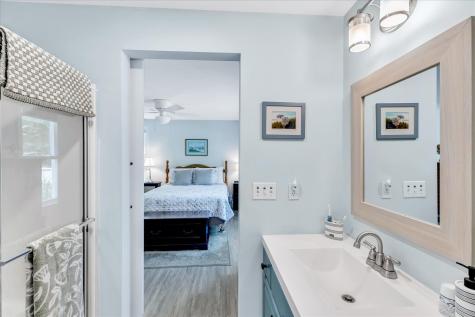 52 Thayer Street MA 02660