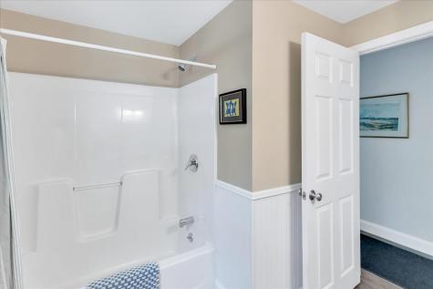 52 Thayer Street MA 02660