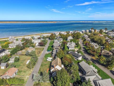 44 2nd Way Barnstable MA 02630