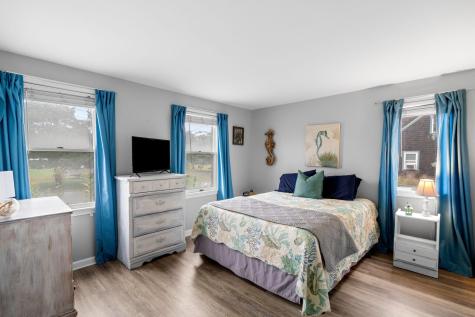 44 2nd Way Barnstable MA 02630