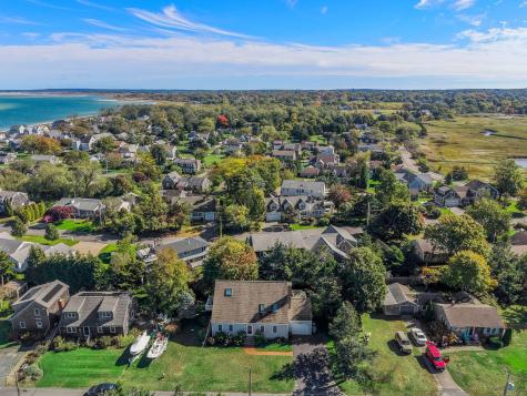 44 2nd Way Barnstable MA 02630