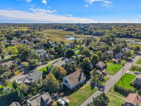 44 2nd Way Barnstable MA 02630
