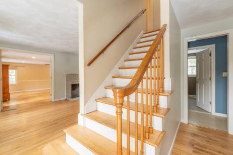 16 Michael Road Bourne MA 02559