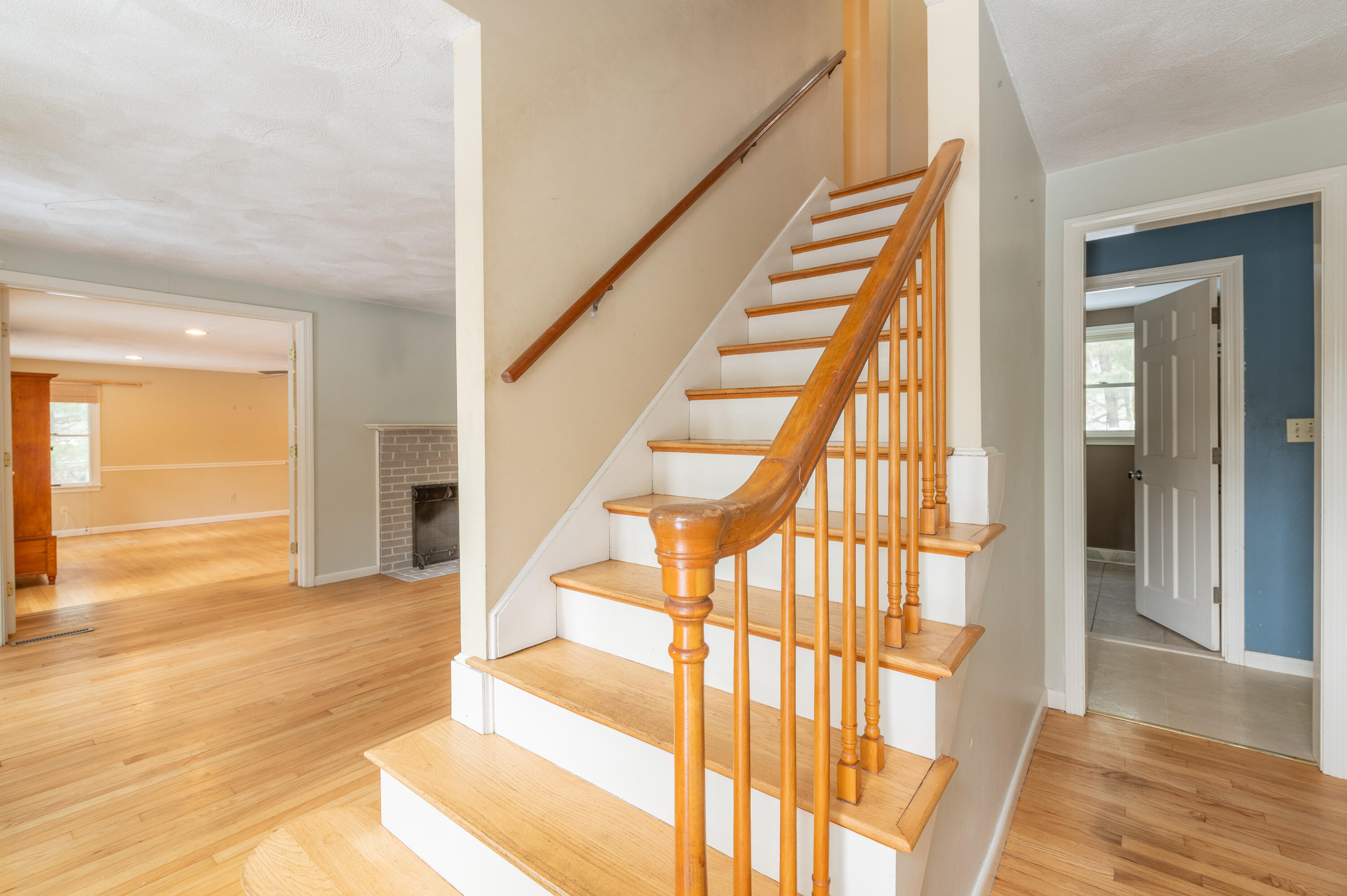 16 Michael Road Bourne MA 02559