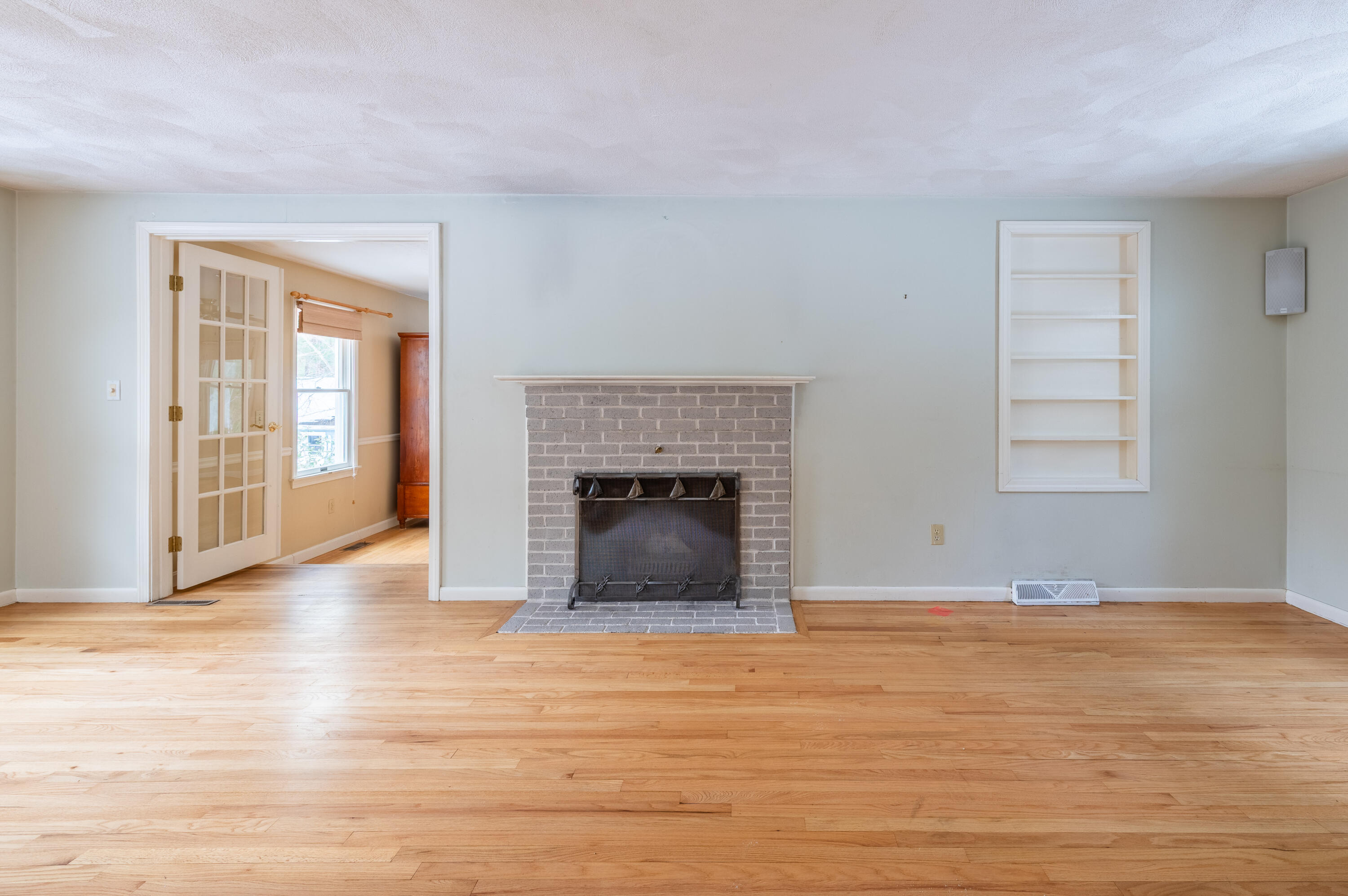 16 Michael Road Bourne MA 02559