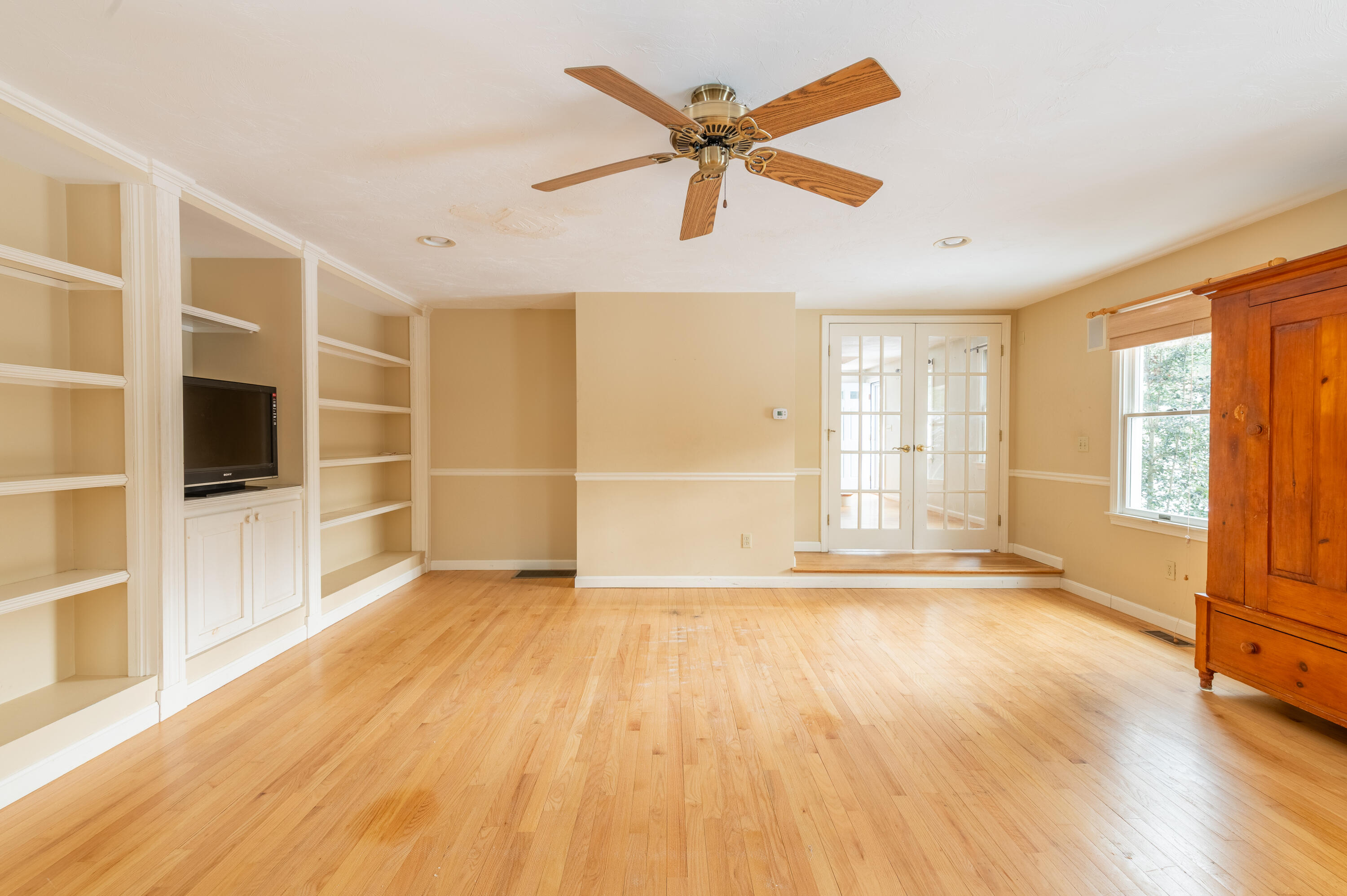 16 Michael Road Bourne MA 02559