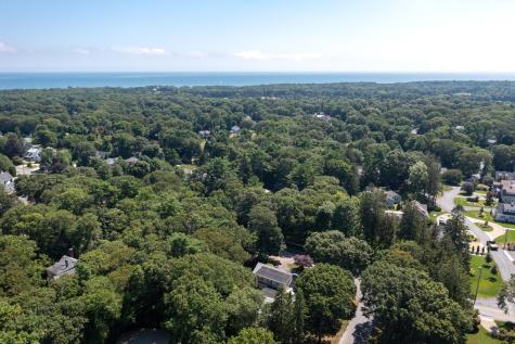 174 Wianno Avenue Osterville MA 02655