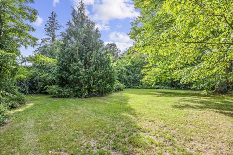 204 Waquoit Highway East Falmouth MA 02536