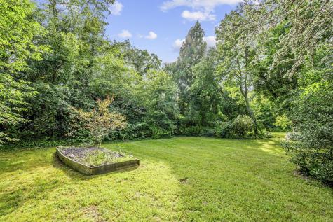 204 Waquoit Highway East Falmouth MA 02536