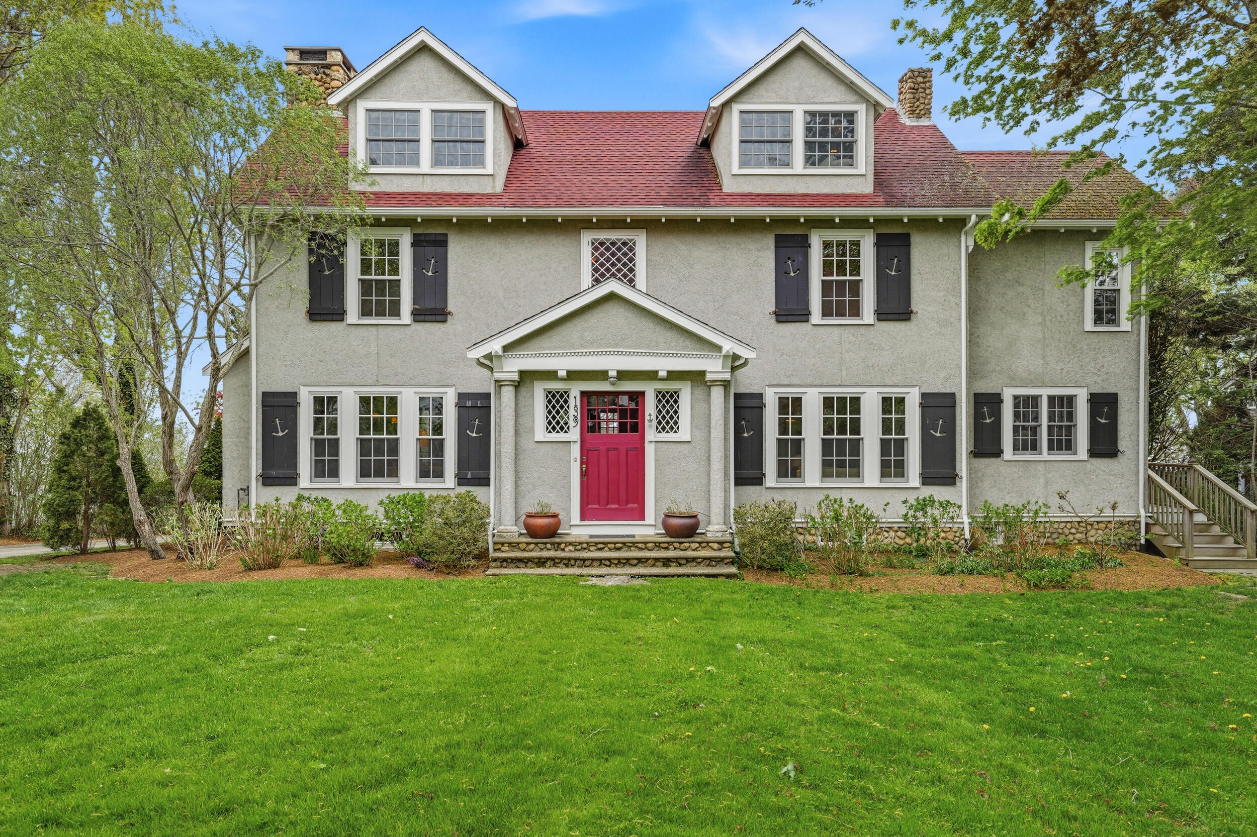 139 Main Street Vineyard Haven MA 02568