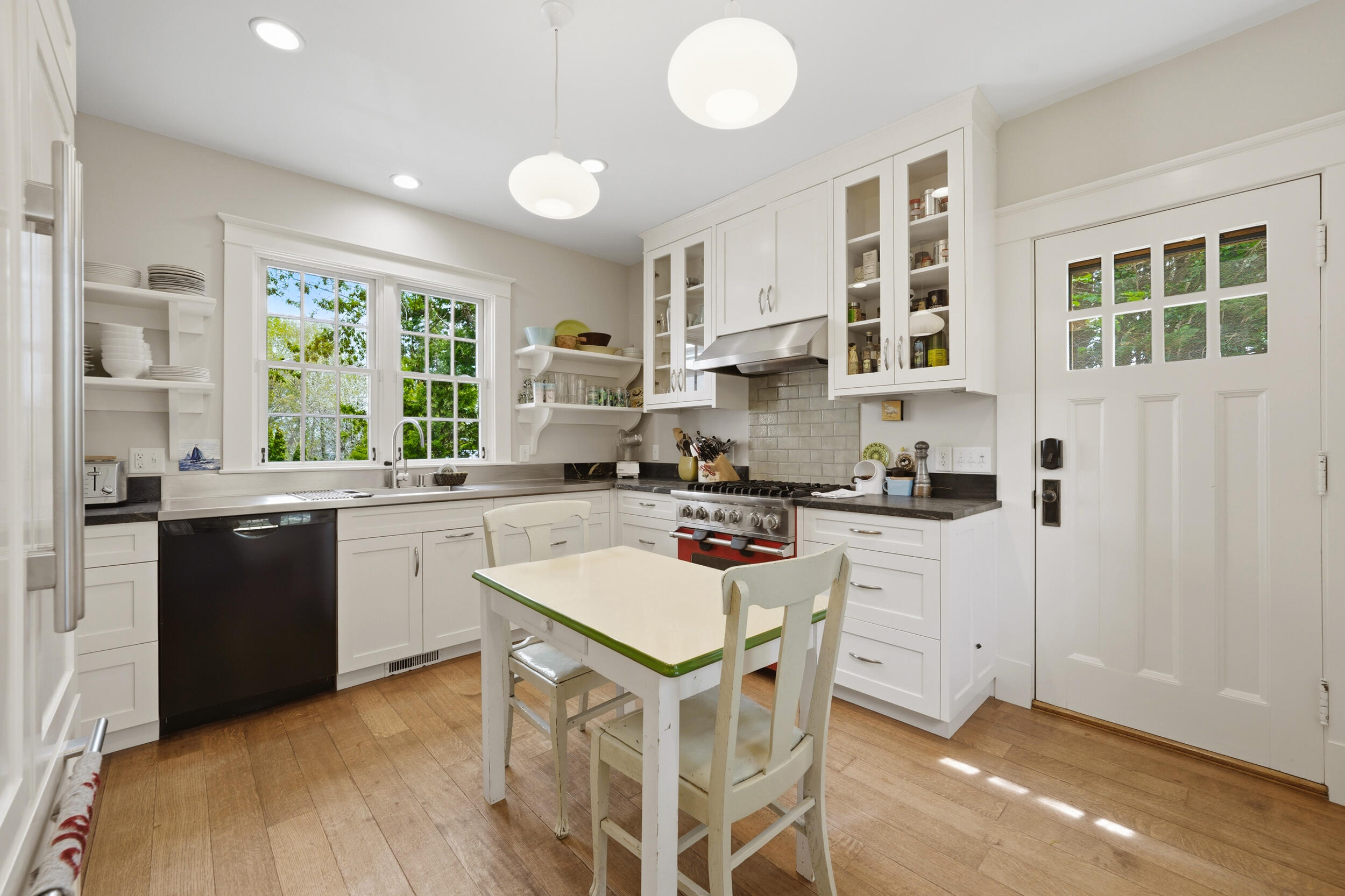 139 Main Street Vineyard Haven MA 02568