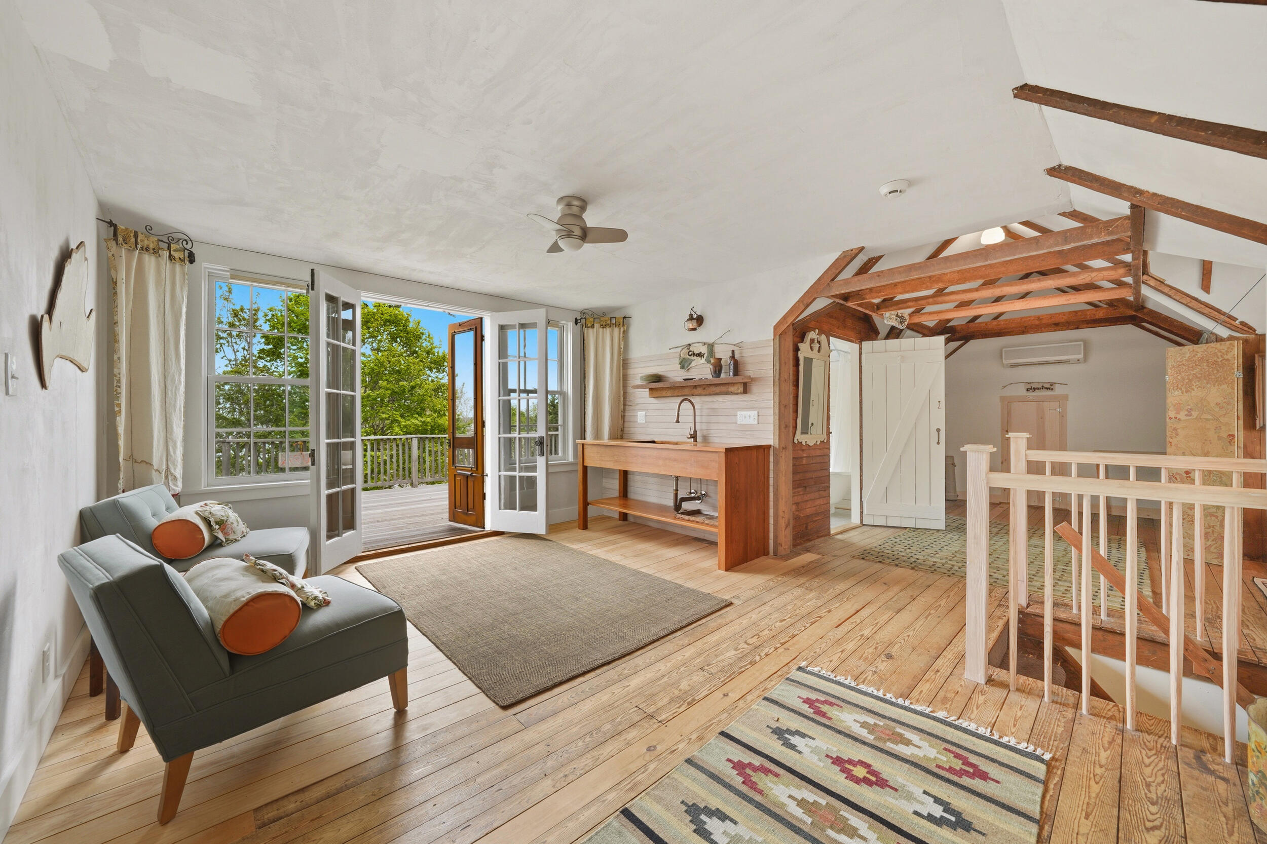 139 Main Street Vineyard Haven MA 02568