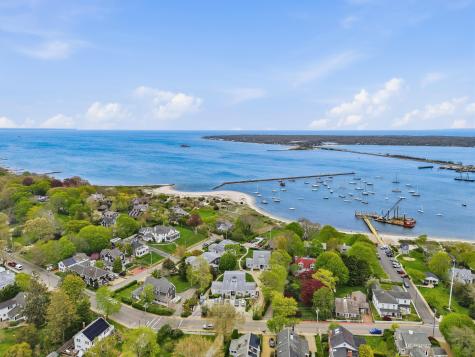 139 Main Street Vineyard Haven MA 02568