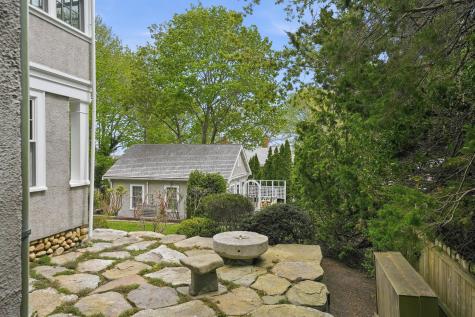 139 Main Street Vineyard Haven MA 02568