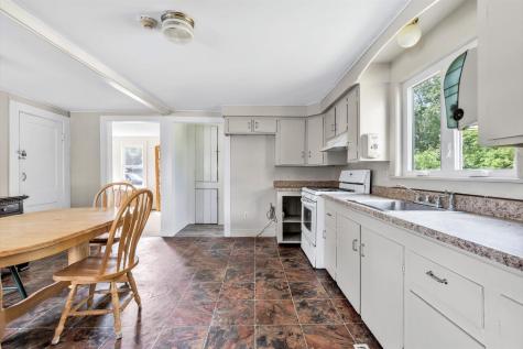 4 Cherry Street Wareham MA 02571