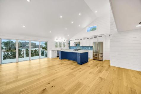 531 Menauhant Road Falmouth MA 02536