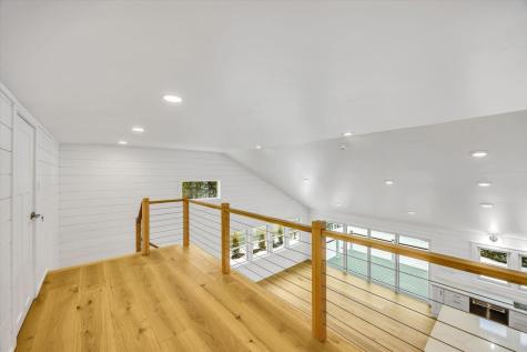 531 Menauhant Road Falmouth MA 02536