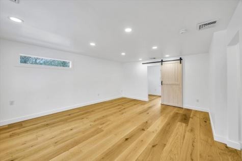 531 Menauhant Road Falmouth MA 02536