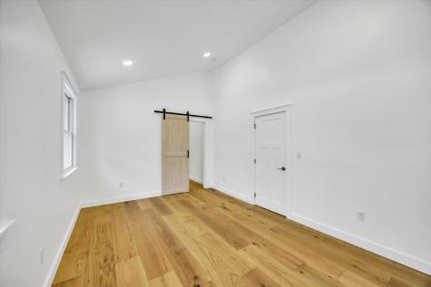 531 Menauhant Road Falmouth MA 02536
