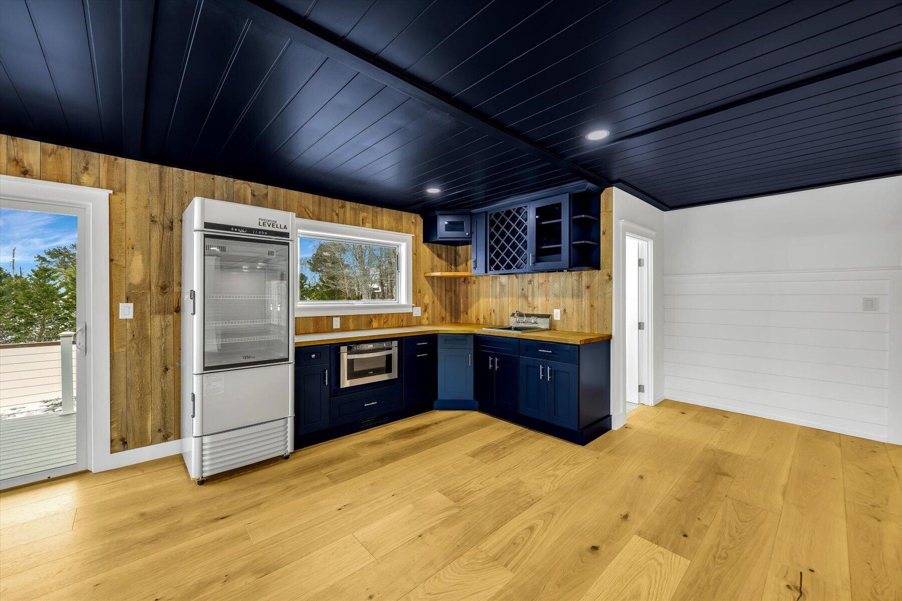 531 Menauhant Road East Falmouth MA 02536