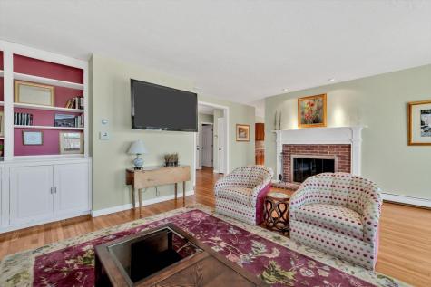 18 Gray Rocks West Road Falmouth MA 02556