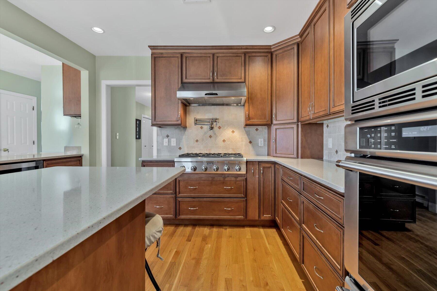 18 Gray Rocks West Road North Falmouth MA 02556