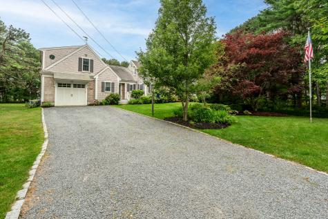 11 Barnes Lane West Yarmouth MA 02673