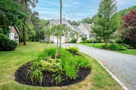 11 Barnes Lane West Yarmouth MA 02673