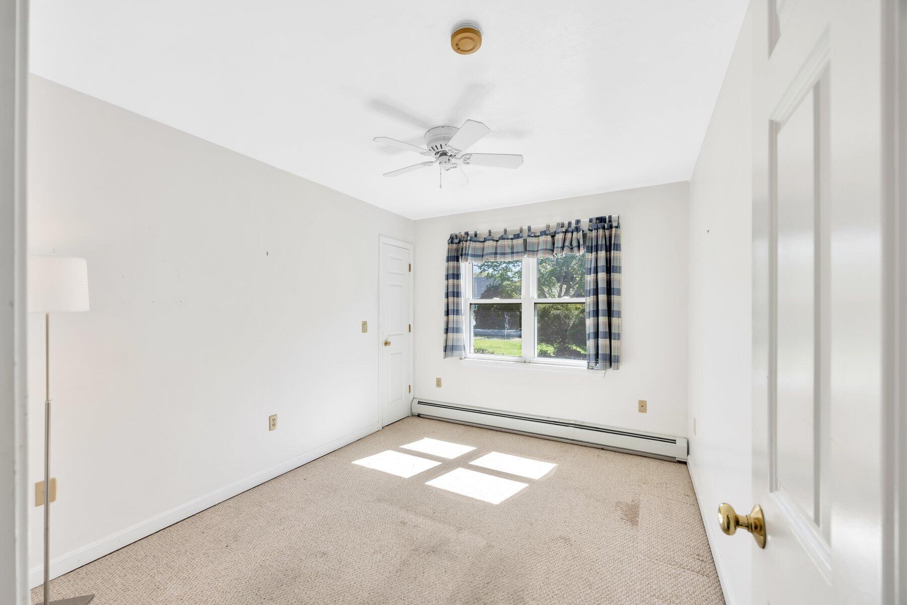 33 Thatchers Lane Falmouth MA 02536