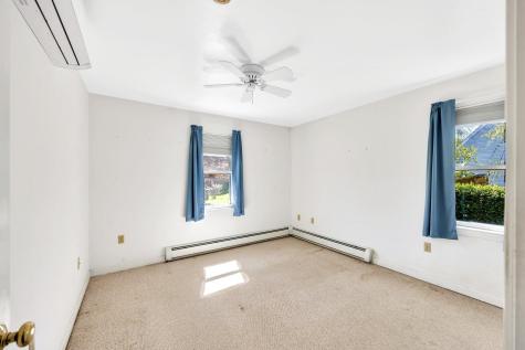 33 Thatchers Lane Falmouth MA 02536