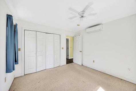 33 Thatchers Lane Falmouth MA 02536