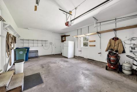 33 Thatchers Lane Falmouth MA 02536
