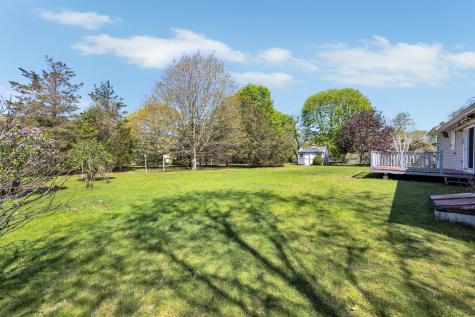 33 Thatchers Lane Falmouth MA 02536