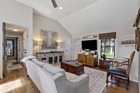 6 Scottsdale Road Barnstable MA 02632