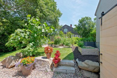 20 Bayberry Avenue MA 02657