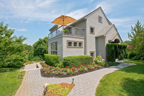 20 Bayberry Avenue MA 02657