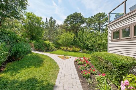20 Bayberry Avenue MA 02657
