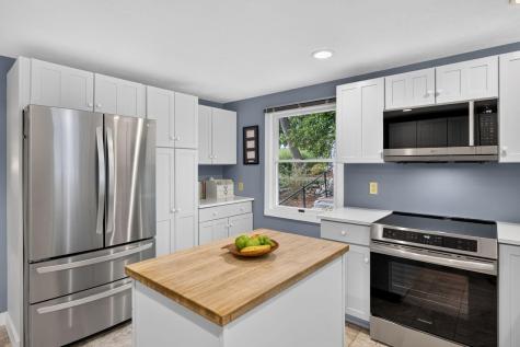 34 Dexter Avenue Sandwich MA 02563