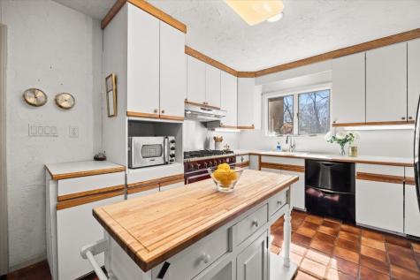 69 Two Ponds Road Falmouth MA 02540