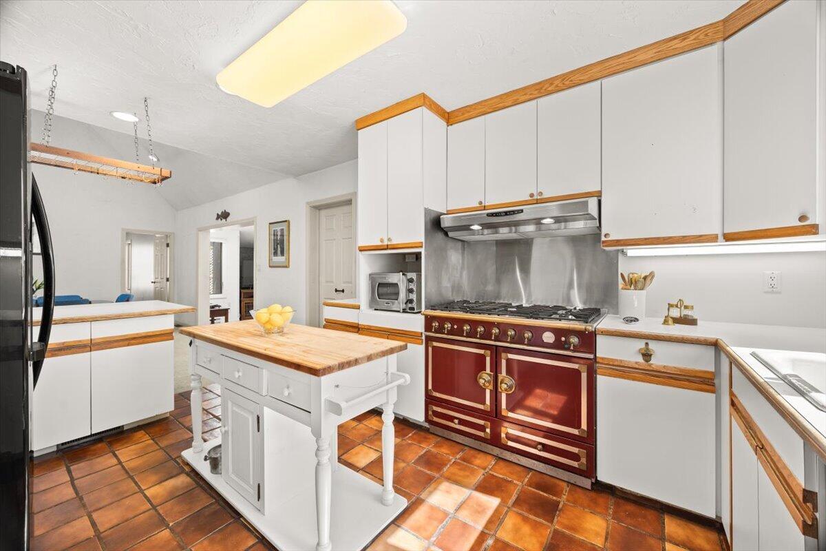 69 Two Ponds Road Falmouth MA 02540