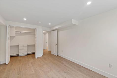 33 Dexter Avenue Sandwich MA 02563