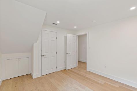 33 Dexter Avenue Sandwich MA 02563