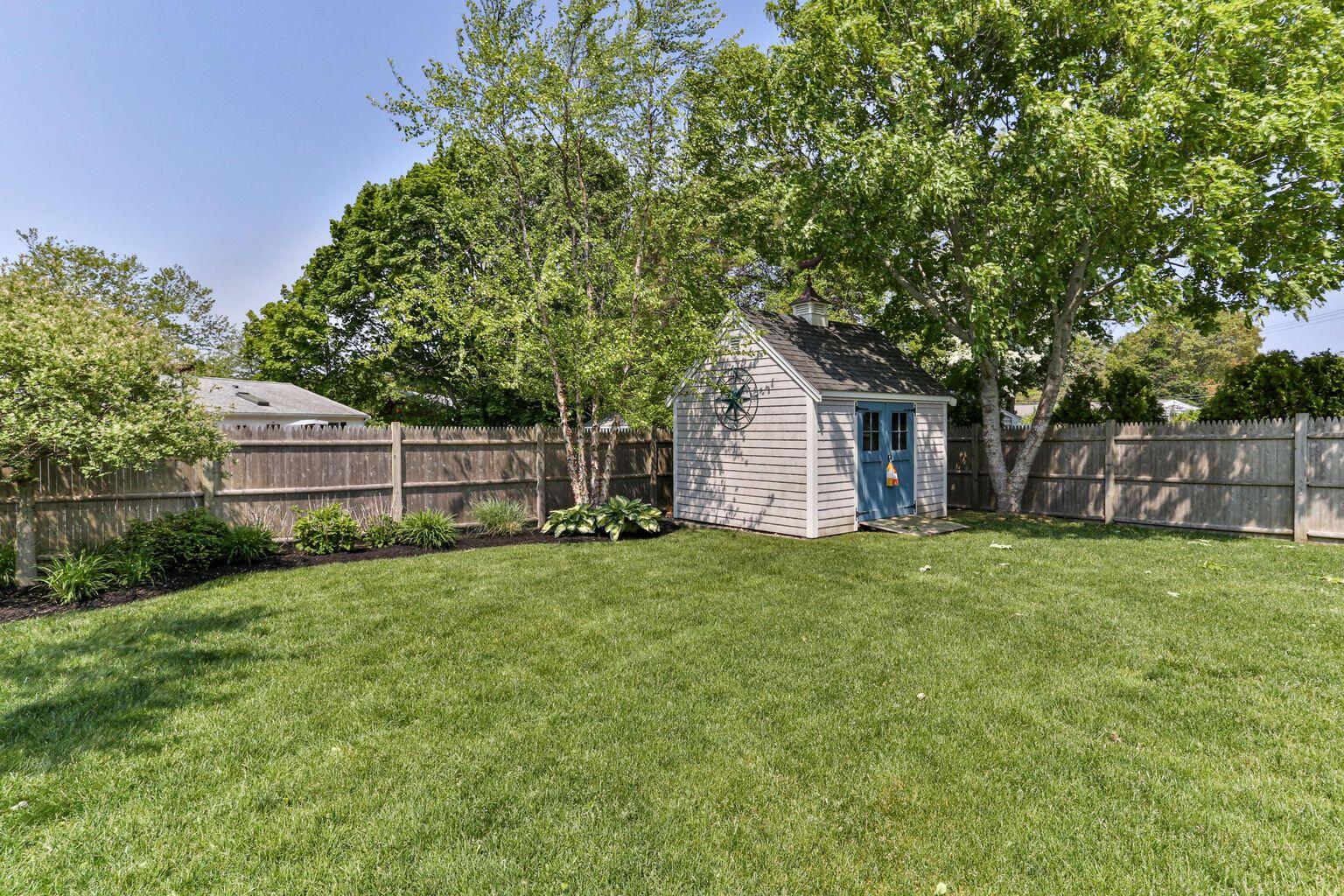 15 Glen Road Barnstable MA 02601