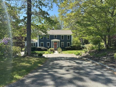 14 Willie Nick Way Dennis MA 02638