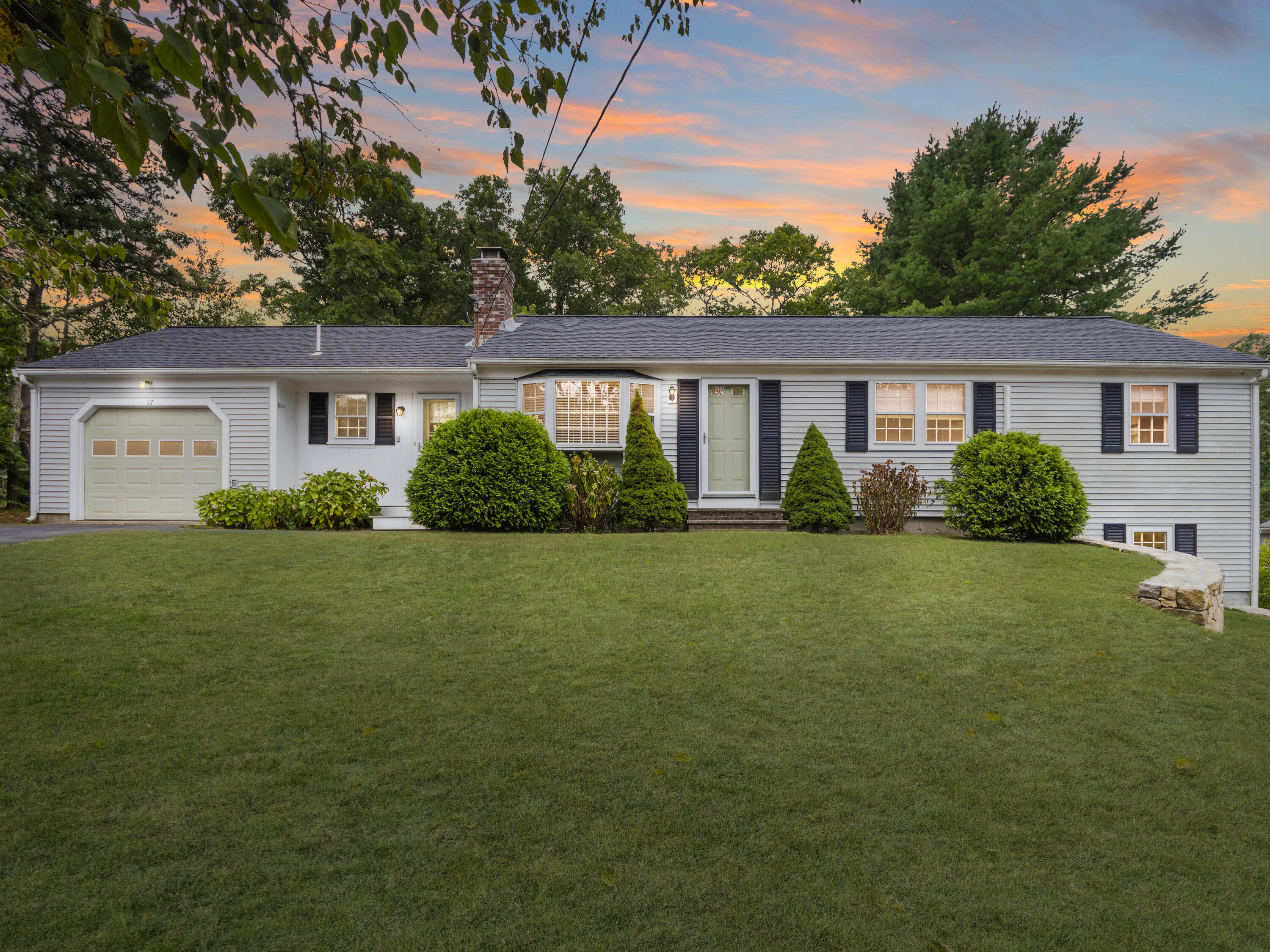 17 Avalon Circle Osterville MA 02655