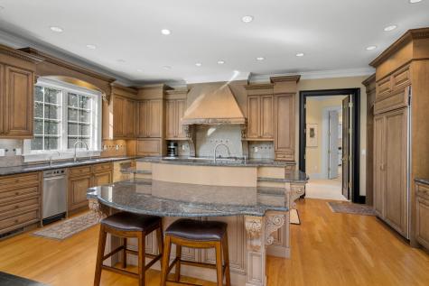 41 Shore Drive W. Mashpee MA 02649