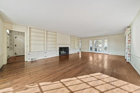 18 Winfield Lane Barnstable MA 02655